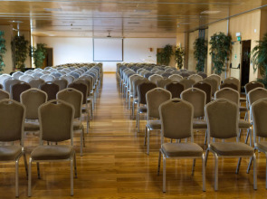 Crowne Plaza Caparica Lisbon by IHG