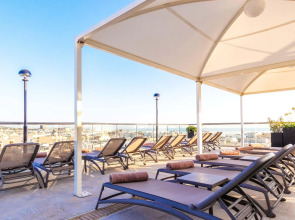 AX The Victoria Hotel