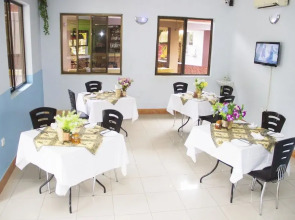 Arusha Giraffe Lodge