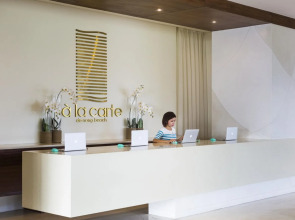 A La Carte Da Nang Beach