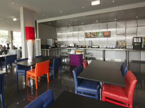 Holiday Inn Express Lisbon - Alfragide by IHG