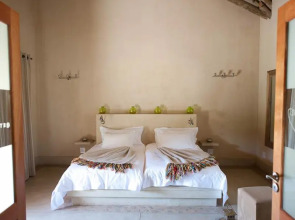 Emanya at Etosha Game Lodge