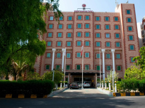 Отель Ramee Guestline Qurum