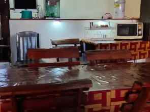 Adchara Mansion - Hostel