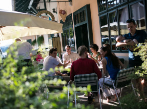 Pri Žabarju Bed & Breakfast Ljubljana