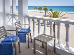 Отель 4R Gran Europe