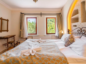 Nomads Cave Hotel & Rooftop