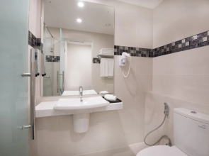 Fairway Colombo - Sri Lanka's First Hotel With Robot Technology