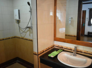 Phangan Bayshore Resort