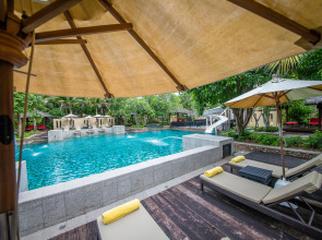 Centara Koh Chang Tropicana Resort