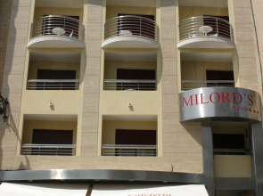 Aparthotel Milord's Suites