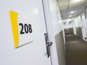 Premiere Classe Paris Ouest - Pont De Suresnes