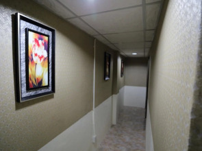 Sukhumvit 20 Guest House