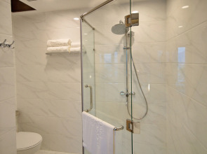 Gibson Hotel Nha Trang