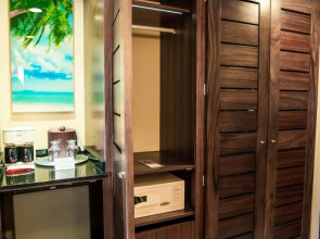 Wyndham Grand Cancun All Inclusive Resort & Villas