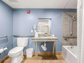 Quality Inn & Suites Tampa-Ybor City