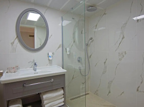 Motto Premium Hotel & Spa