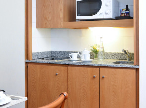 Argenta Tower Hotel & Suites