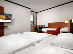 Trans World Hotel Donauwelle