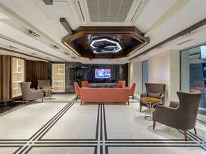 B Business Hotel & Spa