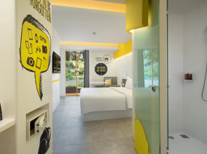 YELLO Hotel Kuta Beachwalk Bali