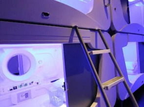 Heybear Capsule Hotel