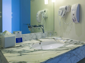 Holiday Inn Express Bangkok Siam by IHG