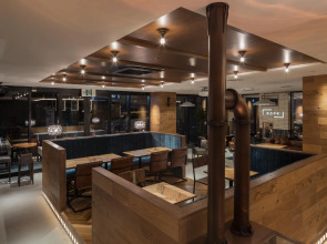 Отель Bespoke Shinsaibashi