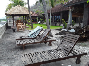 Temple Cafe & Seaside Cottages