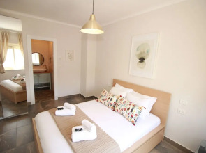 Gabriel Apartments - Stylish Suites - King George ST