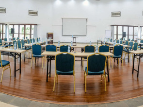 Jacaranda Indian Ocean Beach Resort