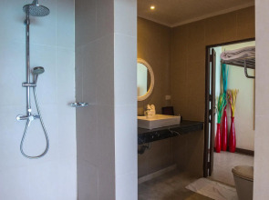 Boujis Boutique Resort