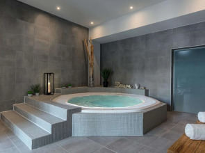 SOWELL COLLECTION Hôtel du Roi & SPA