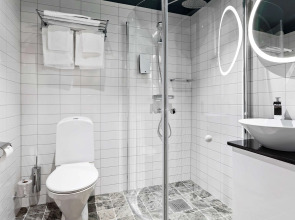 Best Western Hotel at 108