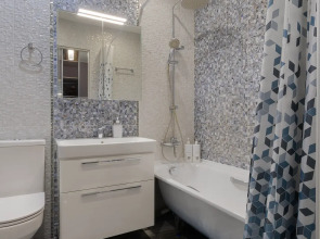 БелосНежность на набережной Обводного канала 108