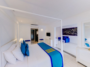 Trinco Blu by Cinnamon