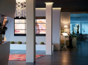 Panoramic Hotel Plaza