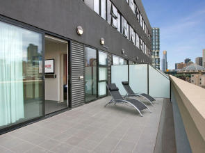 Space Hotel - Hostel