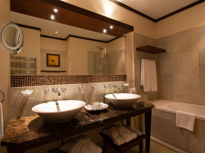 Mamaison Le Regina Boutique Hotel