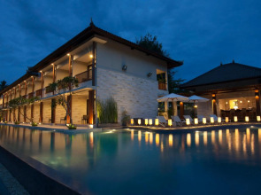 Отель Grand Whiz Nusa Dua