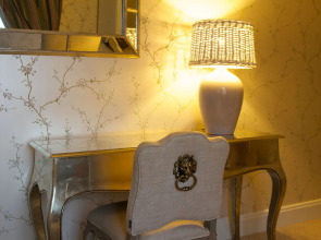 Отель «Апия»