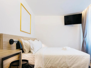 Santa Grand Hotel Central Market