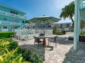 Sea Beach Plaza - Near Jungle Queen Riverboat