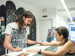 Хостел Rocket Gracia