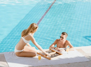 The Golden Coast Beach Hotel