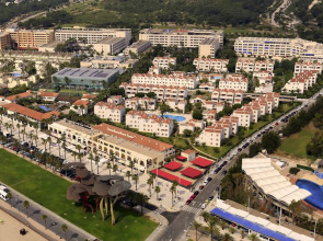 Apartamentos Estival Park