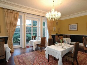 Albert Cottage Hotel