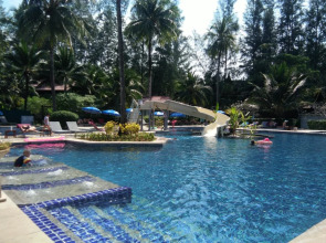 Palm Galleria Resort