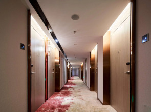 Howard Johnson Paragon Hotel Beijing