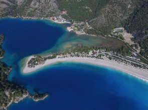 S3 Seahorse Beach Club & Hotel